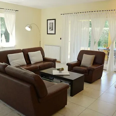 Gardena Mit Privatem Pool Hotel