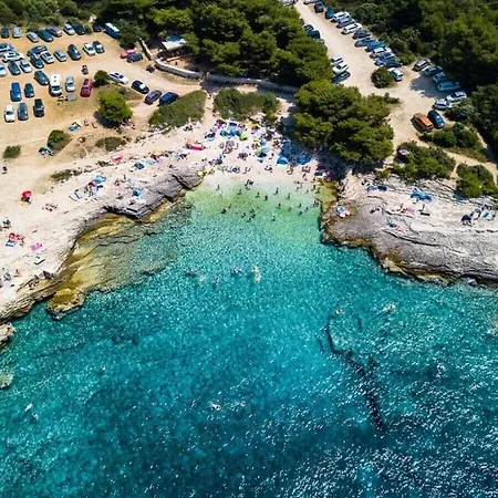 Gardena Mit Privatem Pool 4*